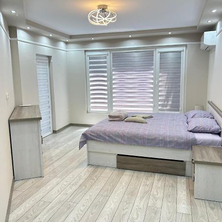 Apartament Deluxe Karina-Free Parking 布尔加斯 外观 照片