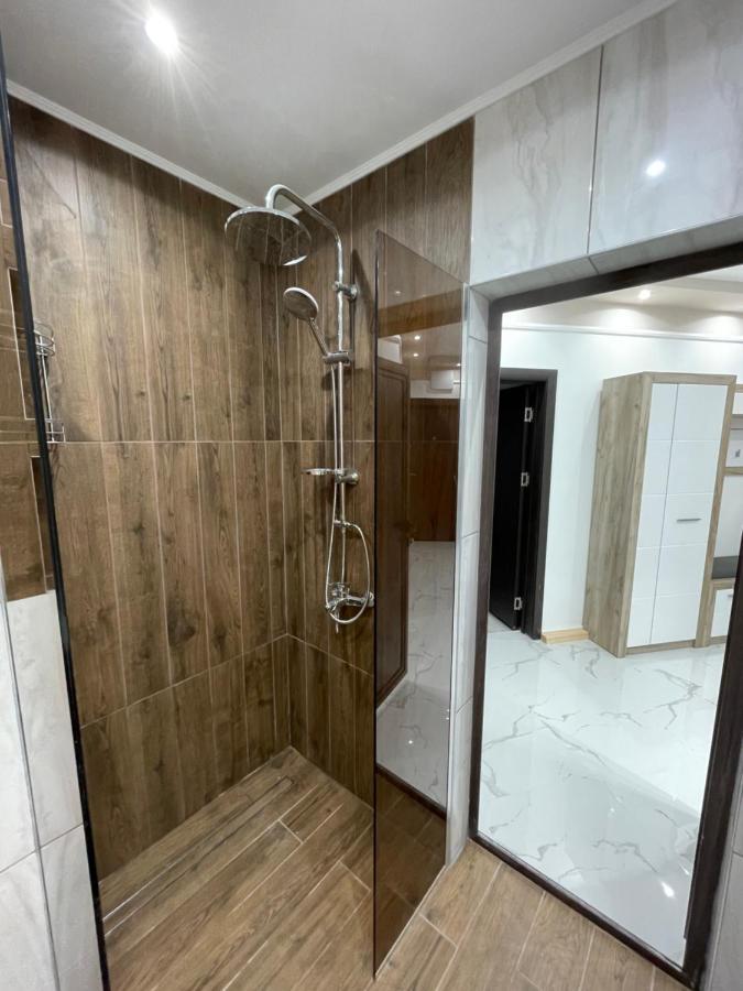 Apartament Deluxe Karina-Free Parking 布尔加斯 外观 照片