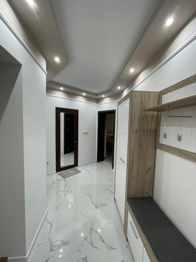 Apartament Deluxe Karina-Free Parking 布尔加斯 外观 照片