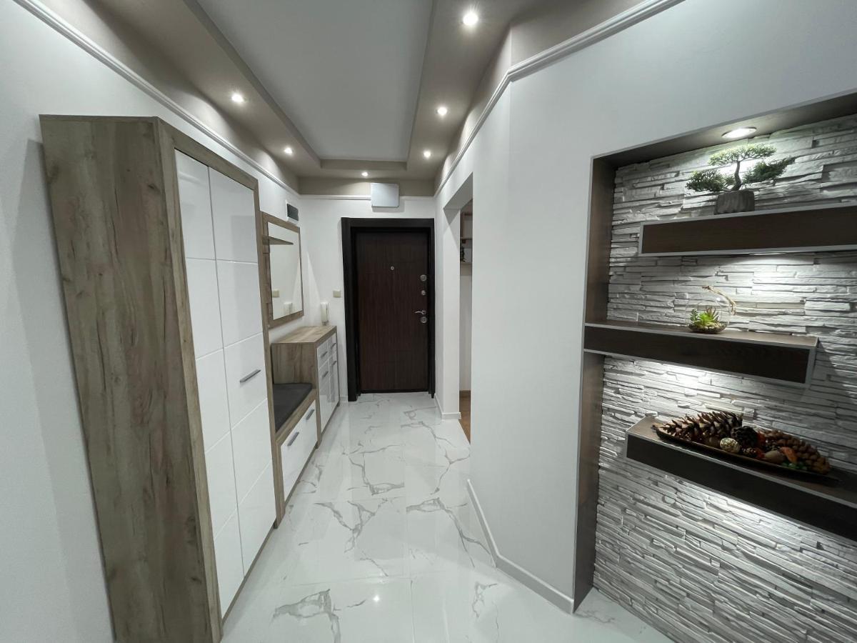 Apartament Deluxe Karina-Free Parking 布尔加斯 外观 照片