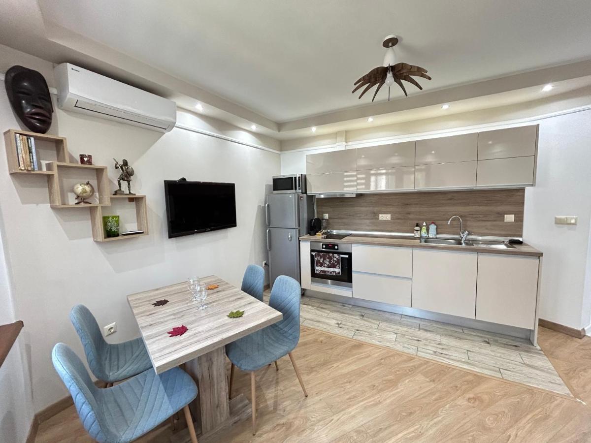 Apartament Deluxe Karina-Free Parking 布尔加斯 外观 照片